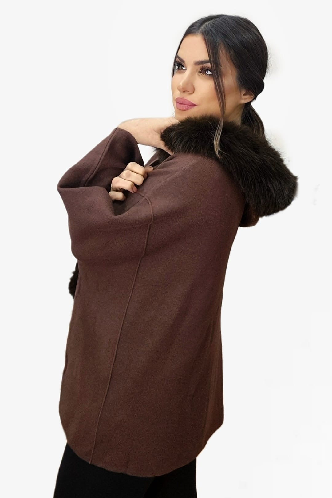 Chaqueta Capucha Pompón Marrón