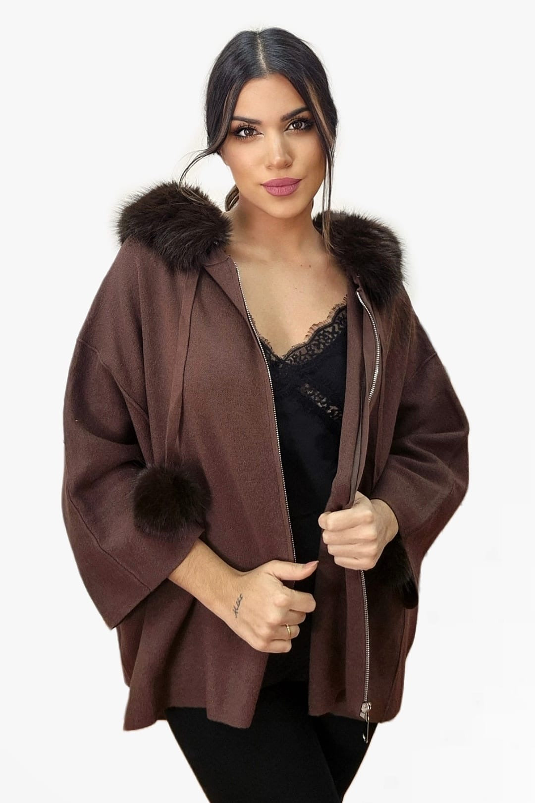 Chaqueta Capucha Pompón Marrón