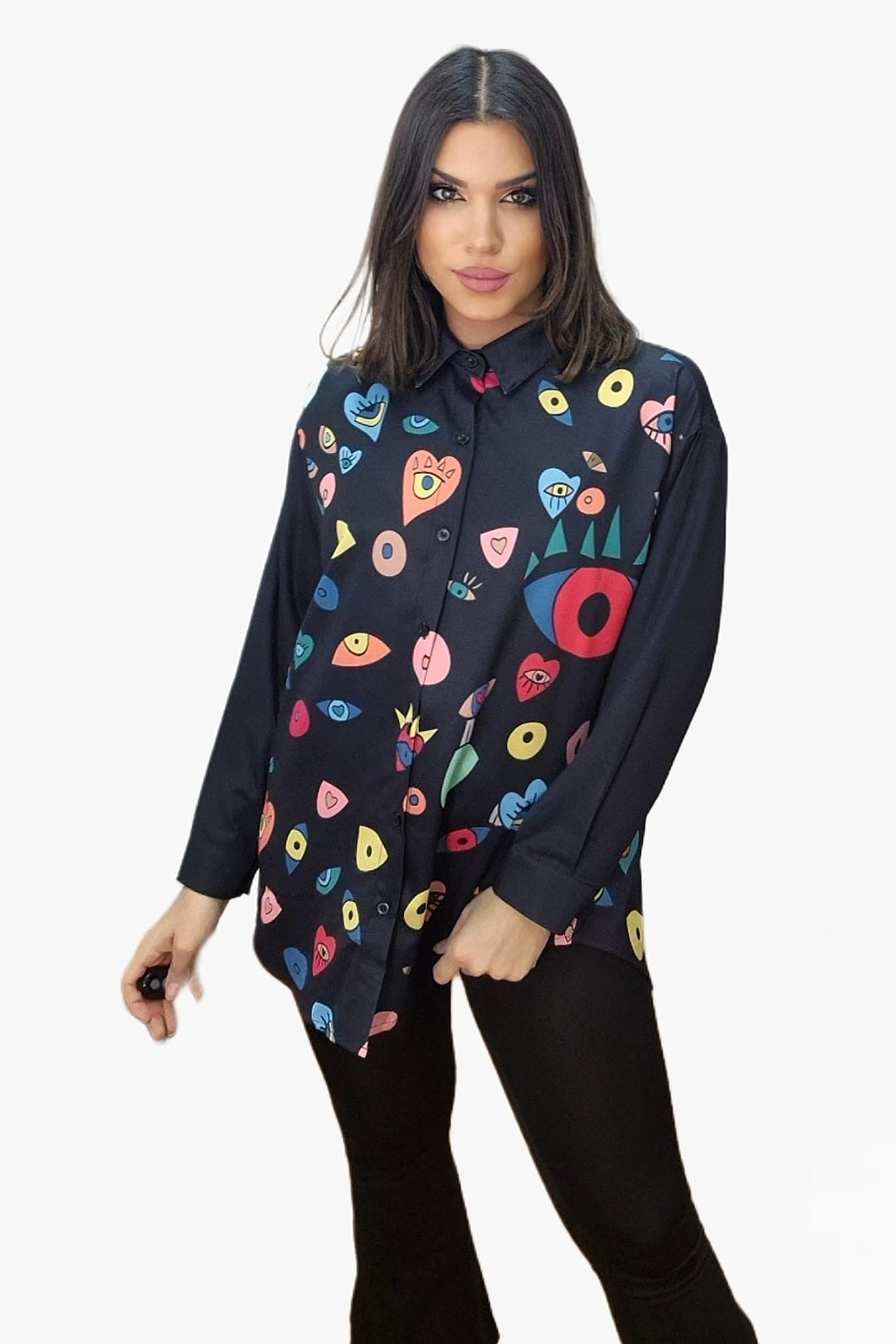 Camisa Formas Corazon Colores Negra