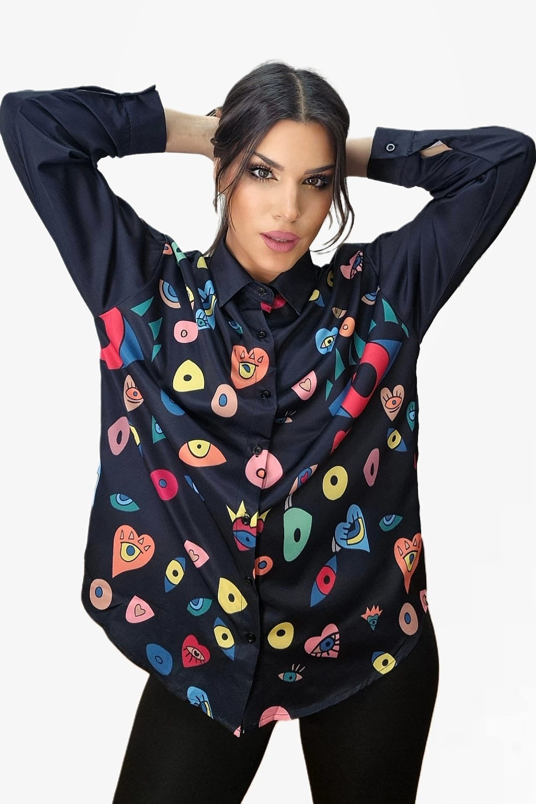 Camisa Formas Corazon Colores Negra